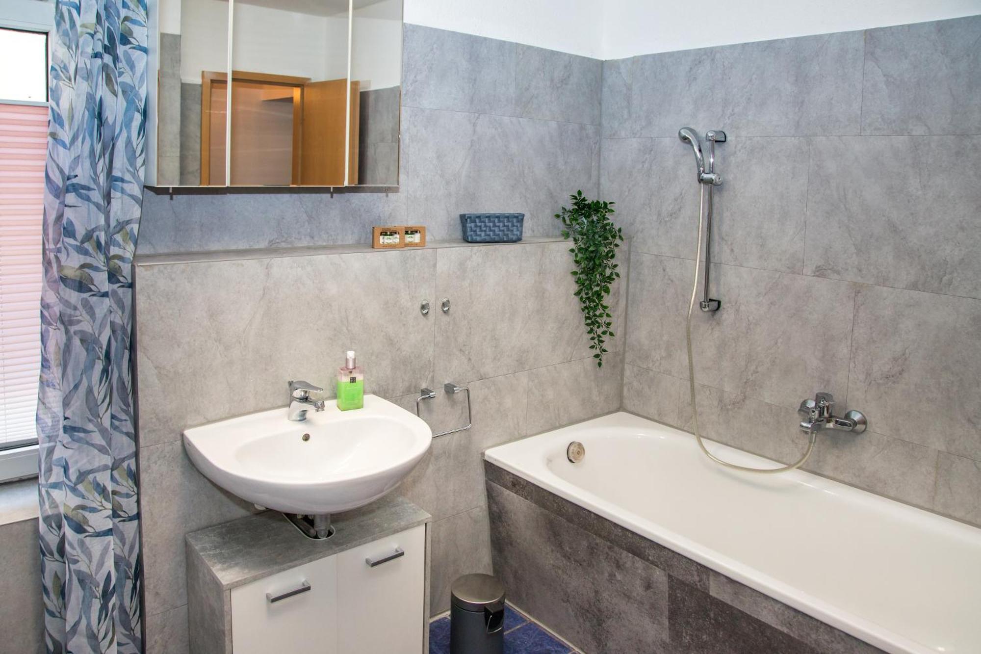 Ferien- & Monteur Maisonette Apartment In Magdeburg, H Eksteriør billede